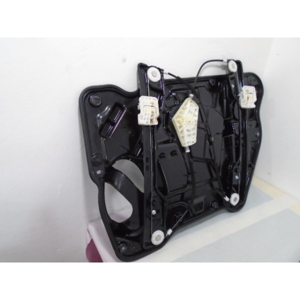 Maquina De Vidro Eletrico Dianteira Esquerda Fiat Freemont