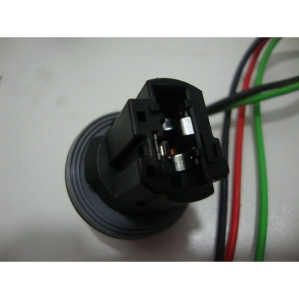 Chicote Da Lanterna Traseira Direita Gm Tracker 2015 Direito Vermelho