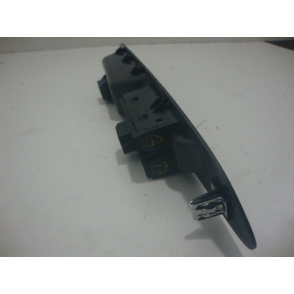 Comando Vidro Eletrico Traseiro Esquerdo Gm Tracker 2015