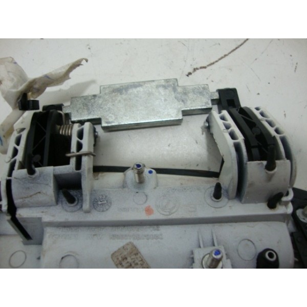 Maçaneta Externa Porta Traseira Esquerda Fiat Línea-usado