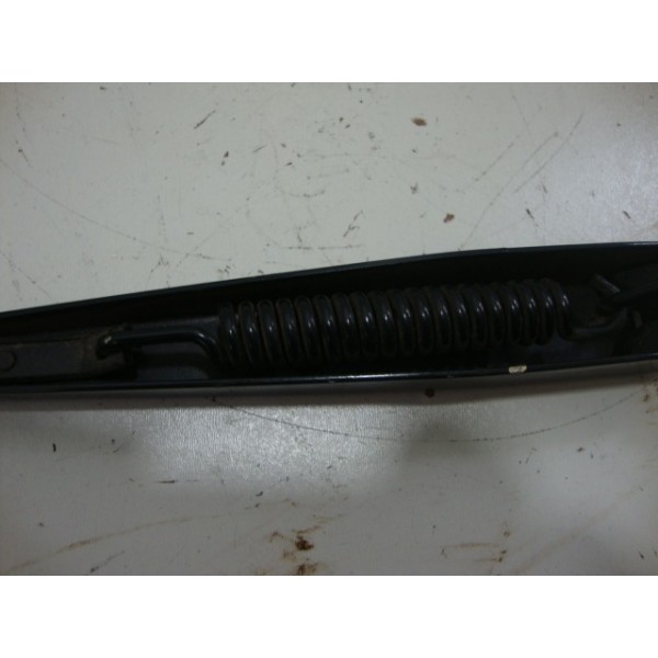 Braço Limpador Dianteiro Esquerdo Nissan Versa 2012-usado Esquerdo