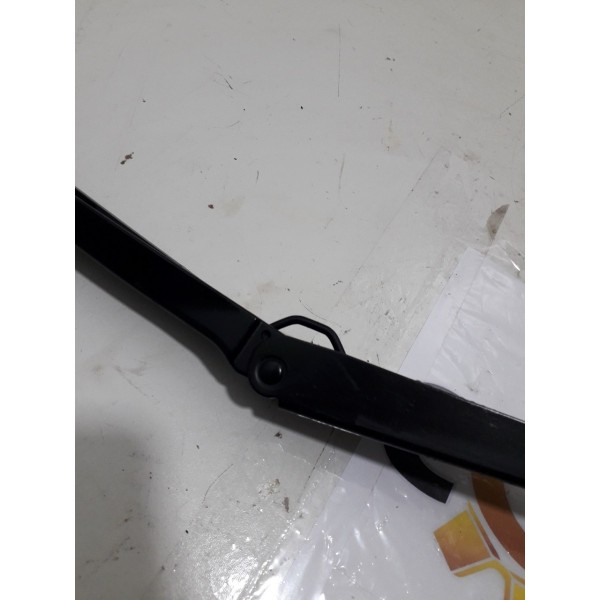 Braço Limpador Dianteiro Direito Mitsubish Lancer 2014-usado Direito