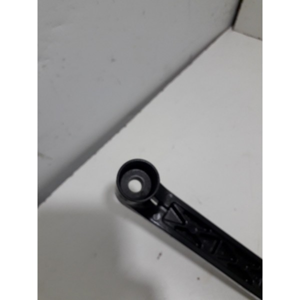 Braço Limpador Dianteiro Direito Mitsubish Lancer 2014-usado Direito