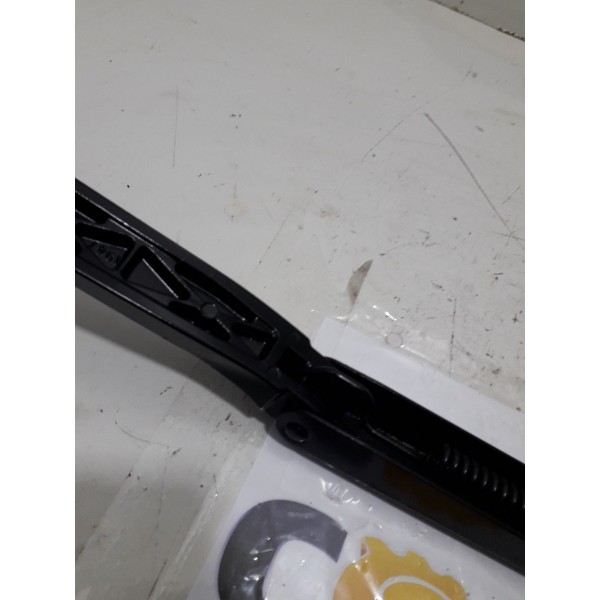 Braço Limpador Dianteiro Direito Mitsubish Lancer 2014-usado Direito