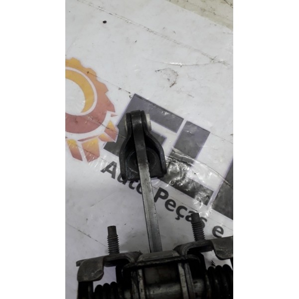 Limitador Porta Traseira Esquerda Citroen C3 2014