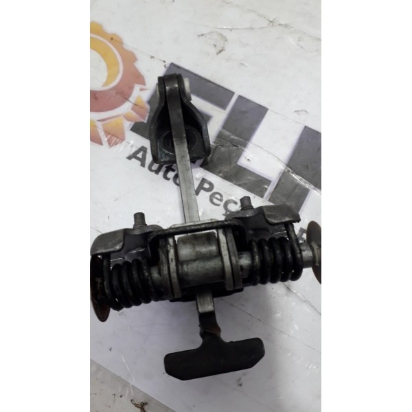 Limitador Porta Traseira Esquerda Citroen C3 2014