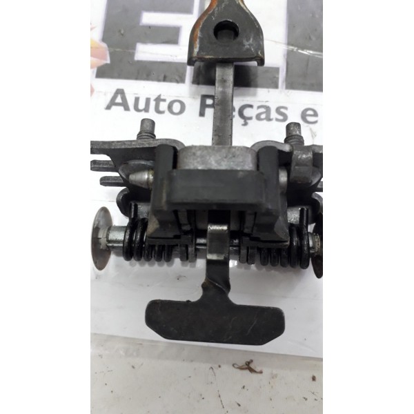 Limitador Porta Traseira Esquerda Citroen C3 2014