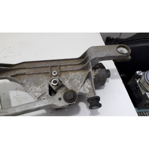 Galhada C/ Motor Limpador Dianteiro Ford Focus 2011