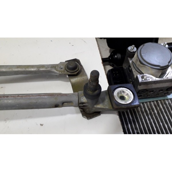 Galhada C/ Motor Limpador Dianteiro Ford Focus 2011