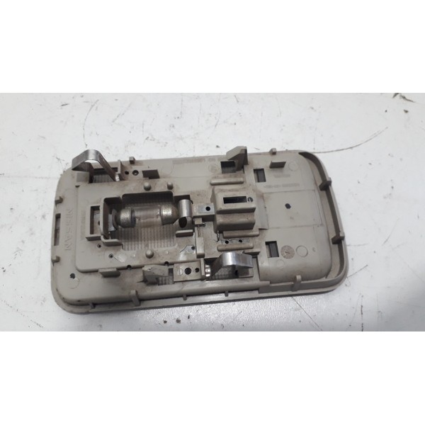 Luz Cortesia Nissan Grand Livina 1.8 Flex 2010