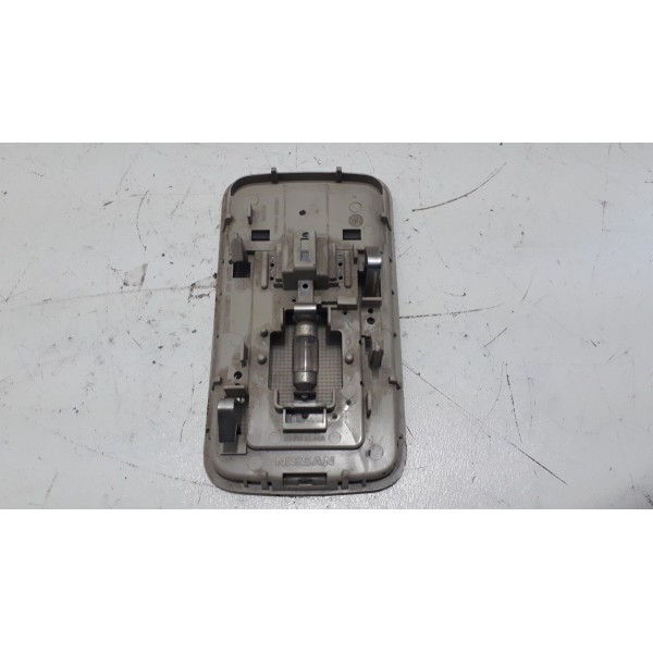 Luz Cortesia Nissan Grand Livina 1.8 Flex 2010