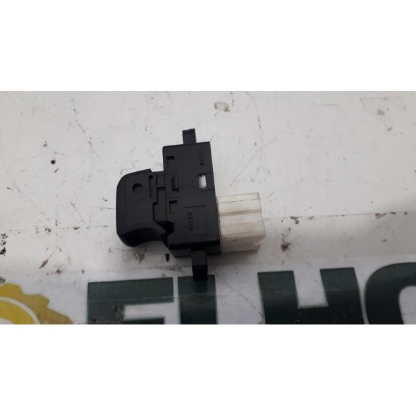 Botão Do Vidro Eletrico Traseiro Esquerdo Nissan Livina 2010