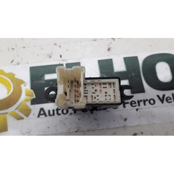 Botão Do Vidro Eletrico Traseiro Esquerdo Nissan Livina 2010
