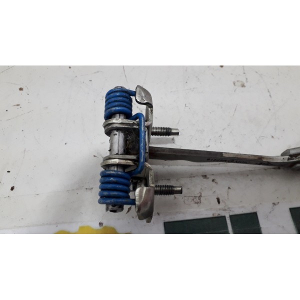 Limitador Porta Traseira Direita Renault Duster 2013