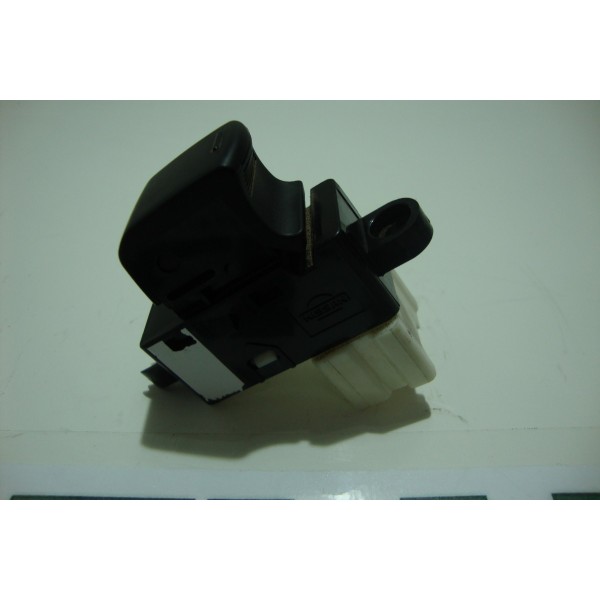 Botão Vidro Elétrico Traseiro Direito Nissan Livina 2010