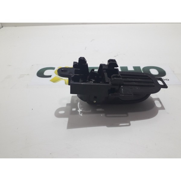 Maçaneta Interna Tras. Esquerda Nissan Tiida 1.8 2010 Original Foto Traseira