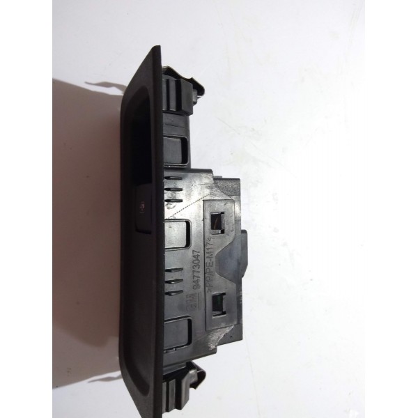 Botão Vidro Eletrico Traseira Direita Gm Onix 2017