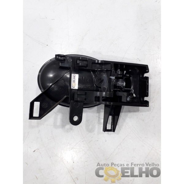 Maçaneta De Porta Dianteira Esquerda Nissan Versa 2018 Usado Original Foto Dianteira