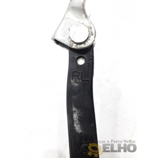 Limitador De Porta Traseira Direita Nissan Versa 2018 Usado