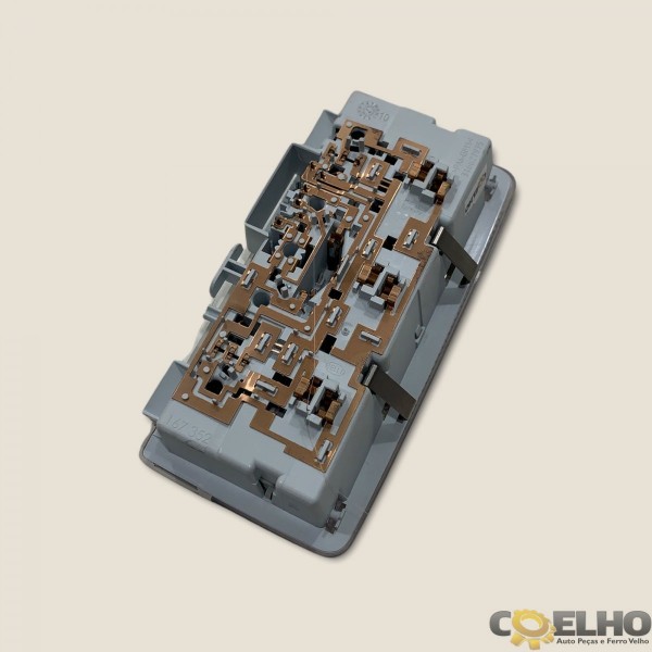 Luz De Teto Central Cruze 1.4 Turbo Ltz 16/17 (2756)