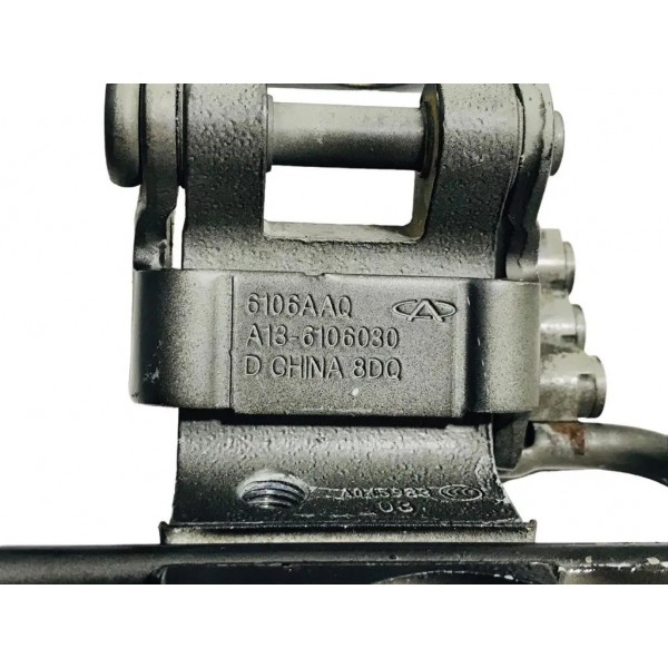 Dobradiça Porta Dianteira Esquerda Chery Celer 2016