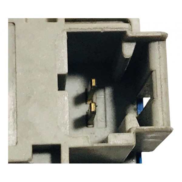 Interruptor Pedal De Embreagem Renault  Sandero Duster Kwid