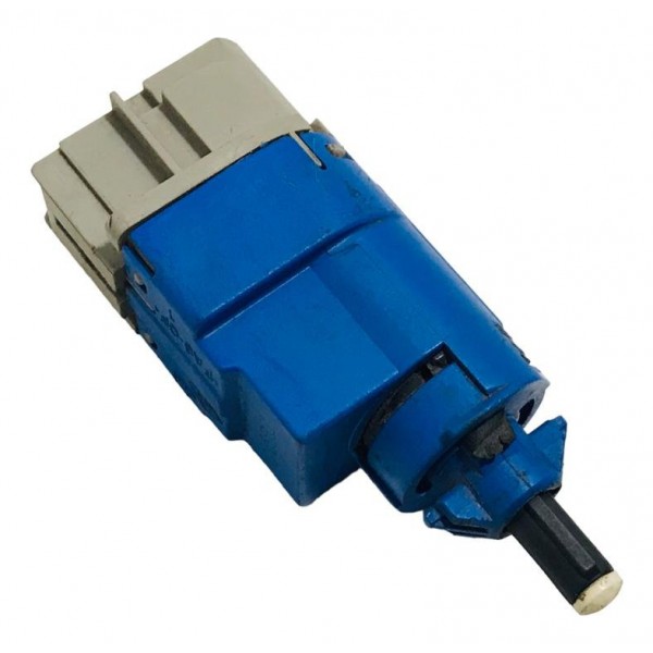 Interruptor Pedal De Embreagem Renault  Sandero Duster Kwid