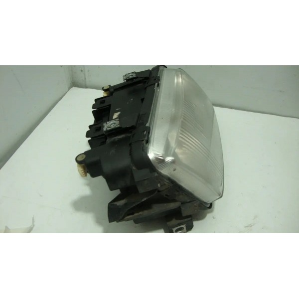 Farol Direito Audi A3 1997-usado