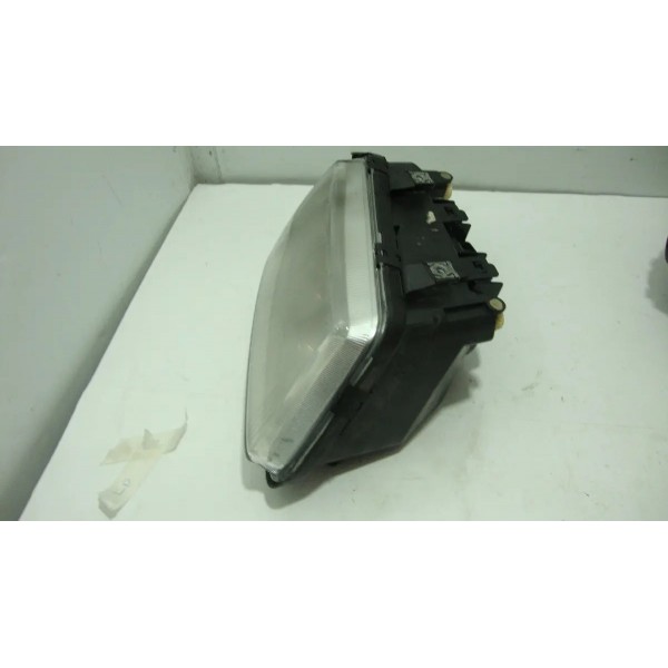 Farol Direito Audi A3 1997-usado