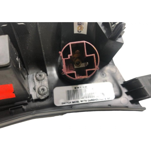 Moldura Tomada 12v Acendedor Chevrolet Tracker 2015