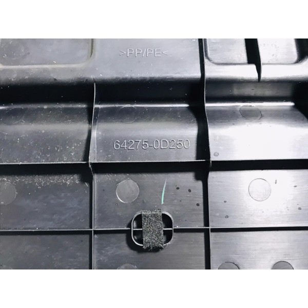 Acabamento Porta Malas Toyota Yaris 2020 Original Foto