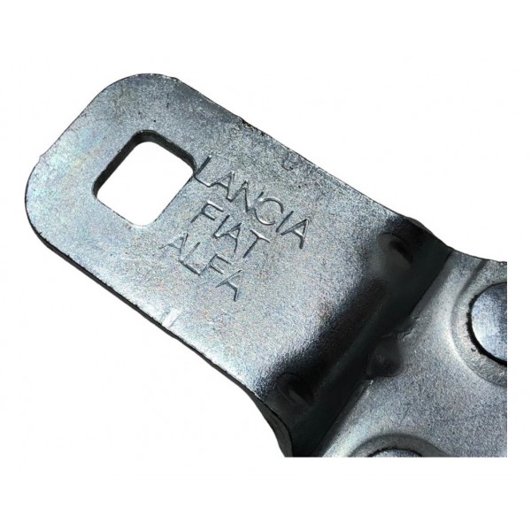 Batente Tampa Traseira Fiat Argo 2022 Original Foto