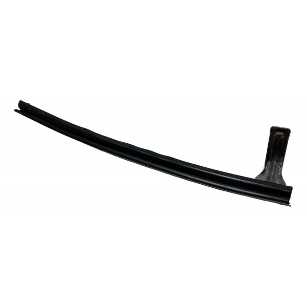 Guia Vidro Da Porta Traseira Esquerda Nissan March 1.6 2013