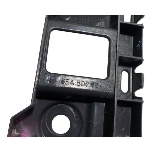 Guia Para-choque Traseiro Direito Volkswagen Polo 2019