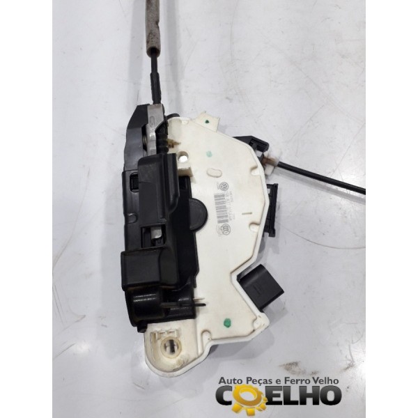 Fechadura Dianteira Esquerda Vw Up Cross Tsi 2018 - Usado