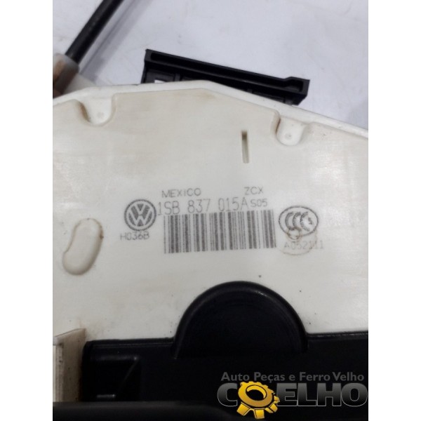 Fechadura Dianteira Esquerda Vw Up Cross Tsi 2018 - Usado