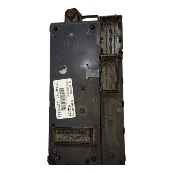 Caixa Fusivel E Rele Fiat Stilo 1.8 51786077