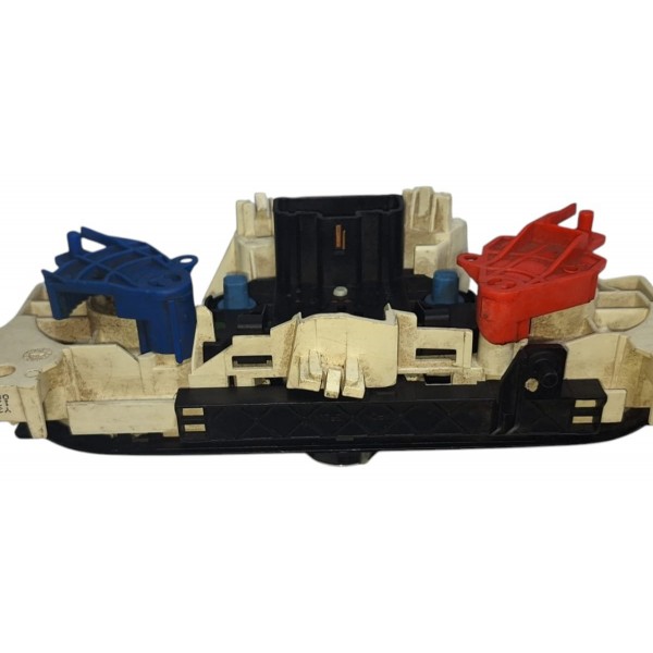Comando Ar Cond. Renault Logan Sandero 2015-2019 Detalhe
