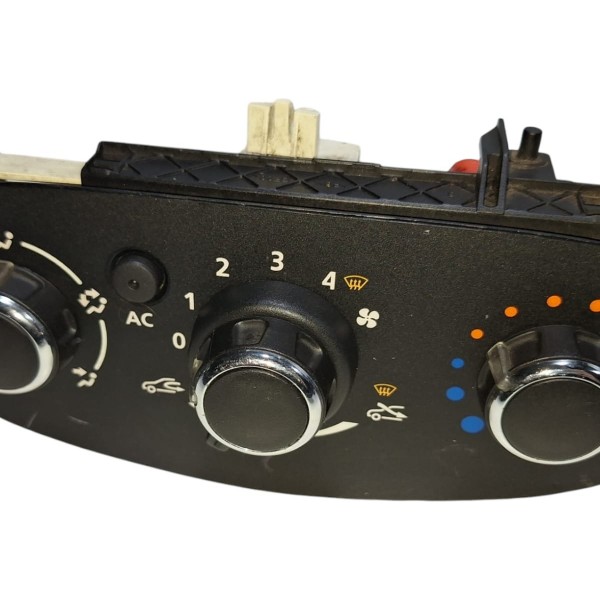 Comando Ar Cond. Renault Logan Sandero 2015-2019 C