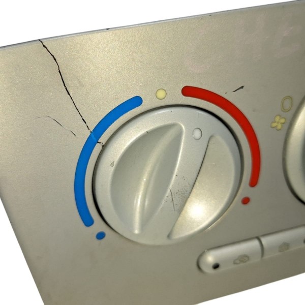 Comando Ar Condicionado Chery Face 2010-2013 - Detalhe