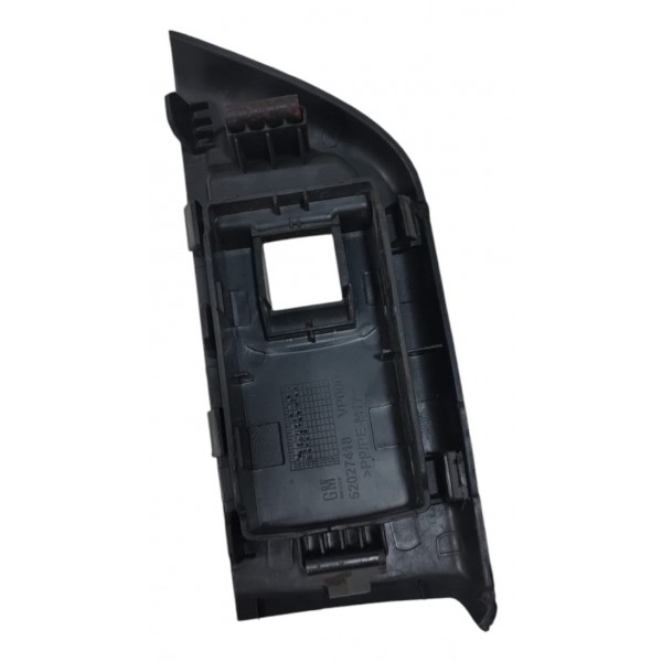 Moldura Botao Vidro Direito Gm Onix Prisma 2013 20 52027418