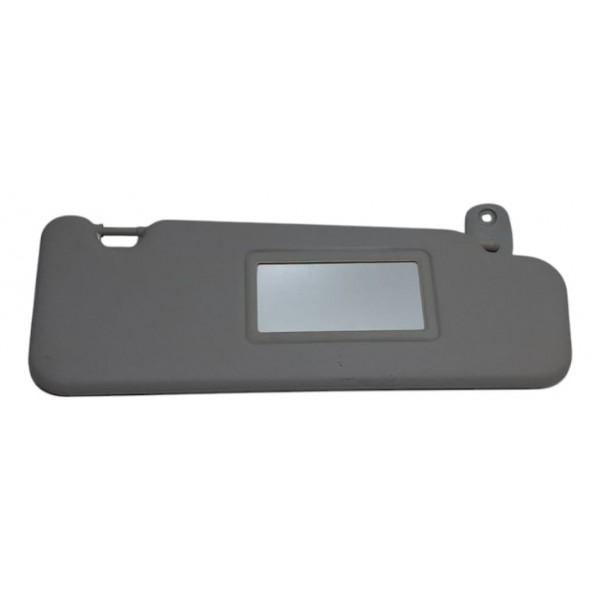 Quebra Sol Direito Renault Sandero 2015