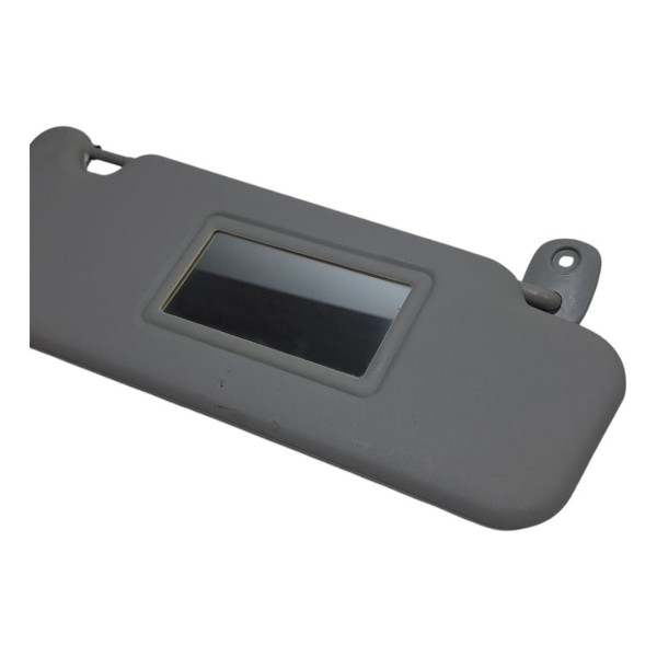 Quebra Sol Direito Renault Sandero 2015