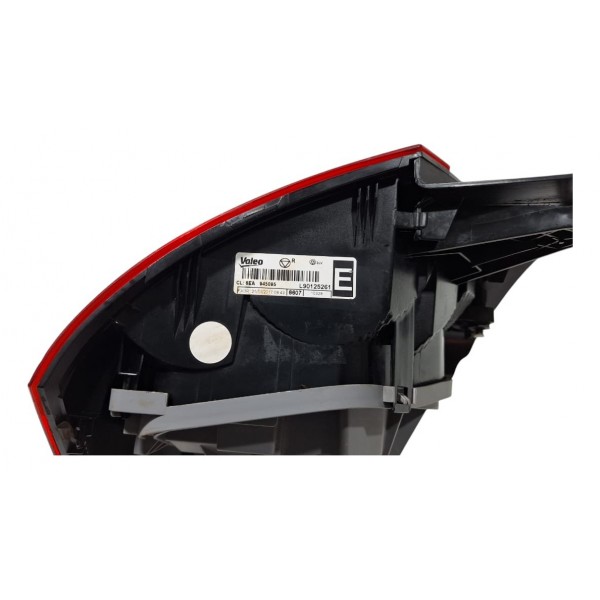 Lanterna Traseira Esquerda Vw Novo Polo Confortline 2017-18