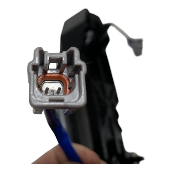 Maçaneta Externa Dianteira Direita Nissan Tiida 2011