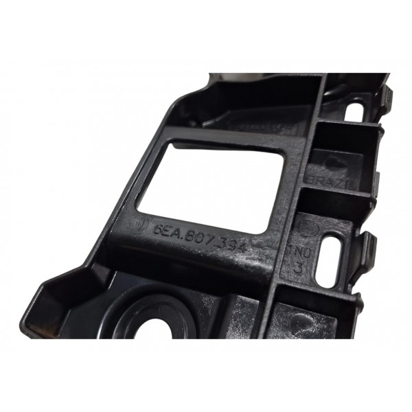 Suporte Guia Parachoque Traseiro Direito Vw Polo 2017-18