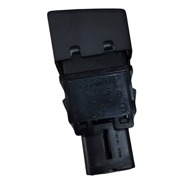 Botão Interruptor Pisca Alerta Nissan March 2015 2016/2020
