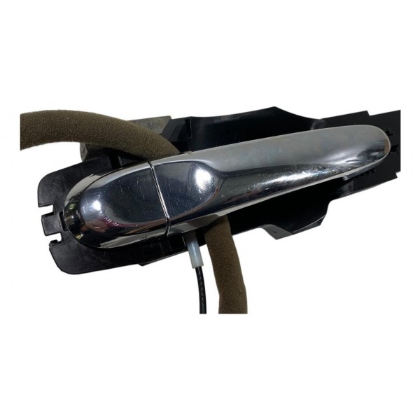 Maçaneta Externa Dianteira Direita Nissan Versa 2013