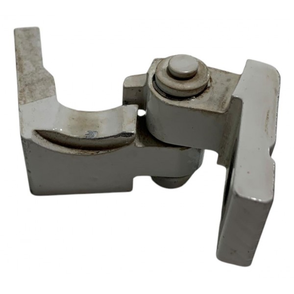 Dobradiça Inferior Traseira Direita Volkswagen Fox 1.6 2013