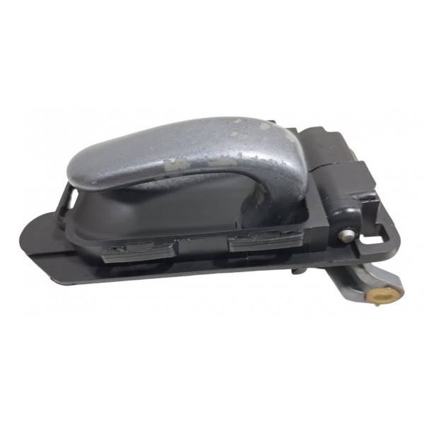 Maçaneta Int. Tras. Direita Citröen Xsara 2001-12 - Detalhe